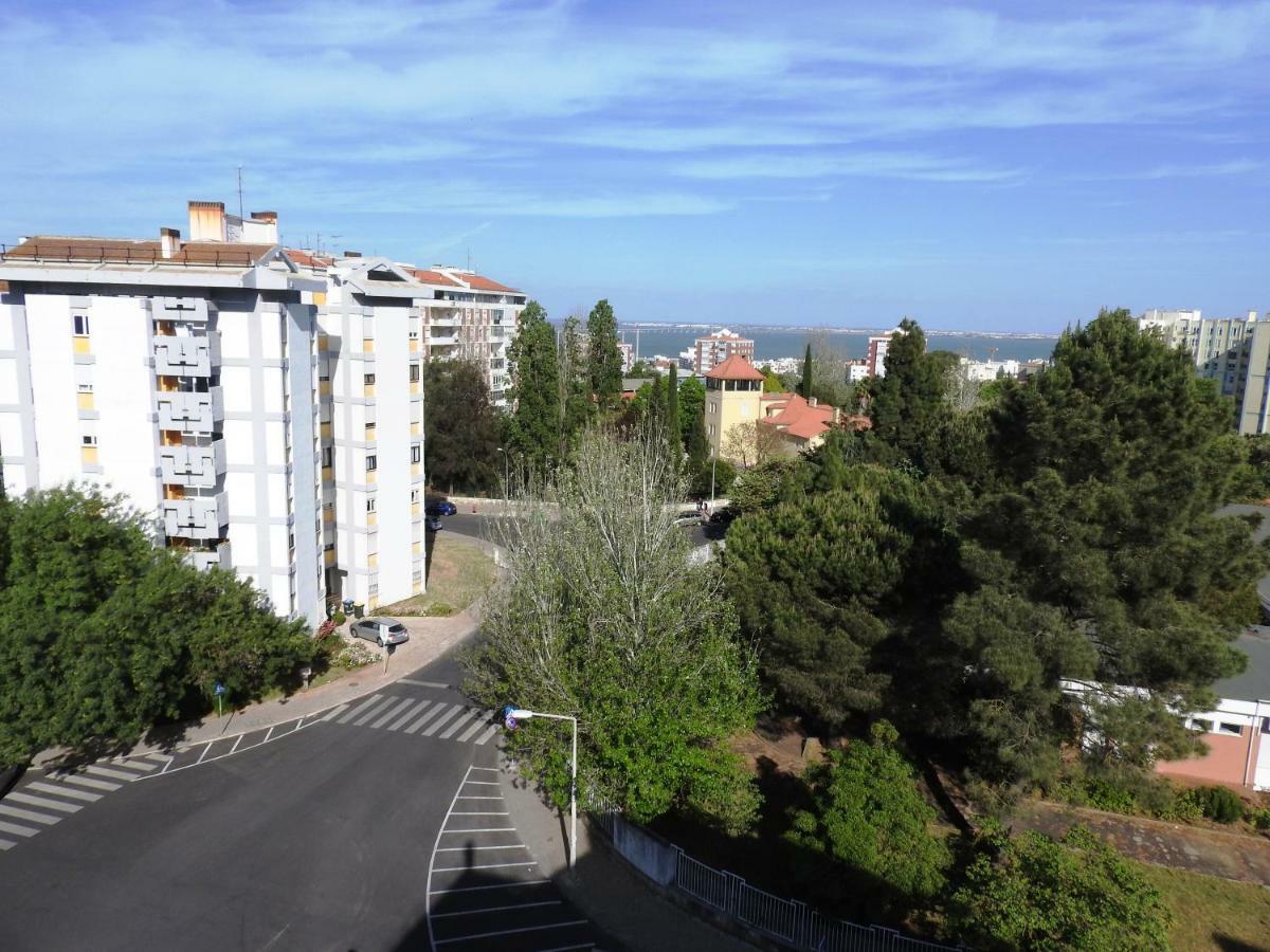 بيت شباب ليشبون إيربورت Lisboa المظهر الخارجي الصورة
