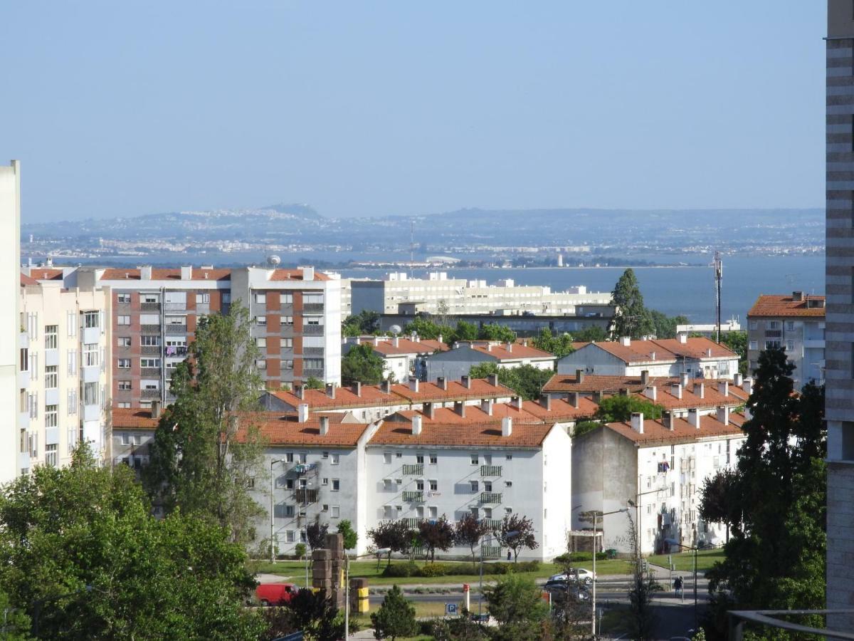 بيت شباب ليشبون إيربورت Lisboa المظهر الخارجي الصورة